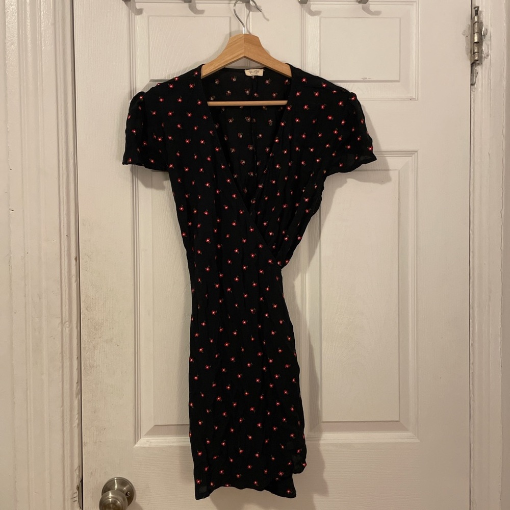 Brandy Melville Robbie Dress
